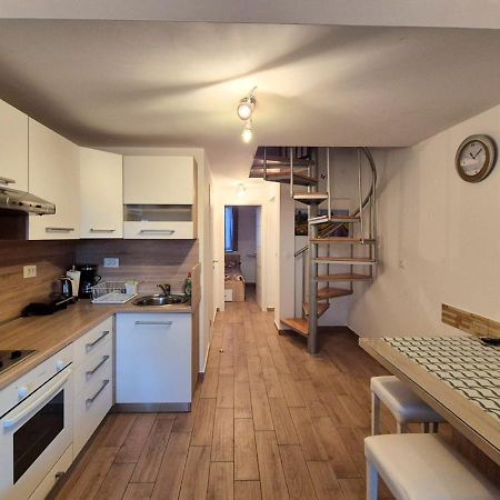 Apartman Meghan Пула Екстериор снимка