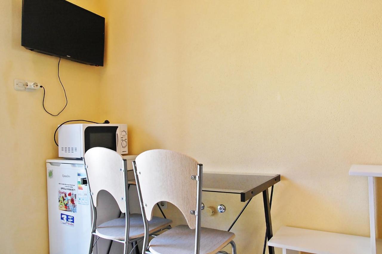 Apartman Meghan Пула Екстериор снимка