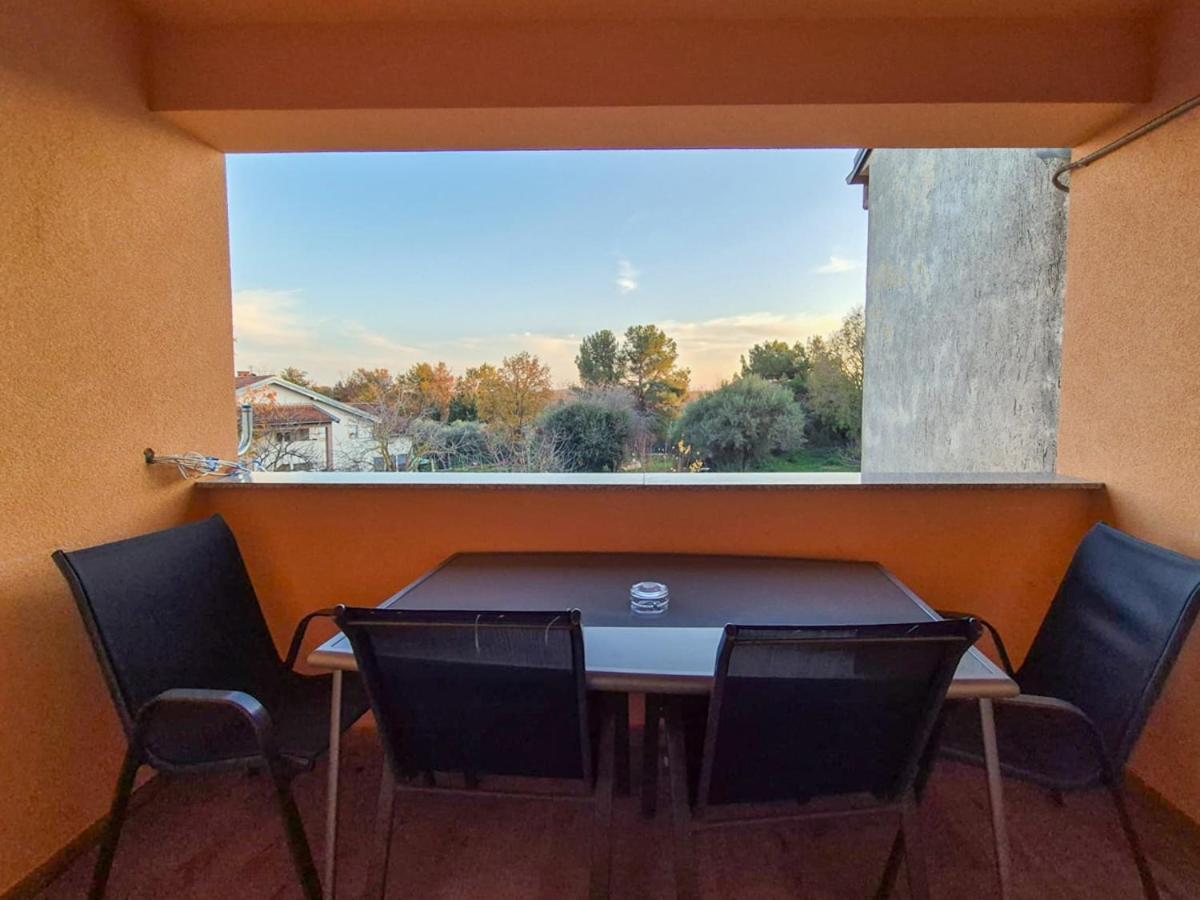 Apartman Meghan Пула Екстериор снимка