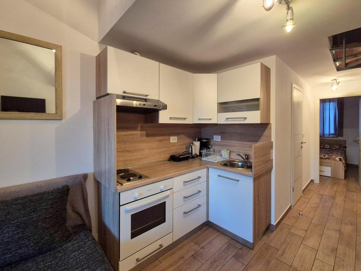 Apartman Meghan Пула Екстериор снимка