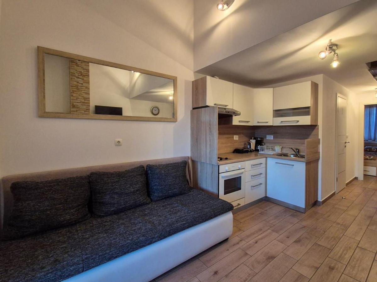 Apartman Meghan Пула Екстериор снимка